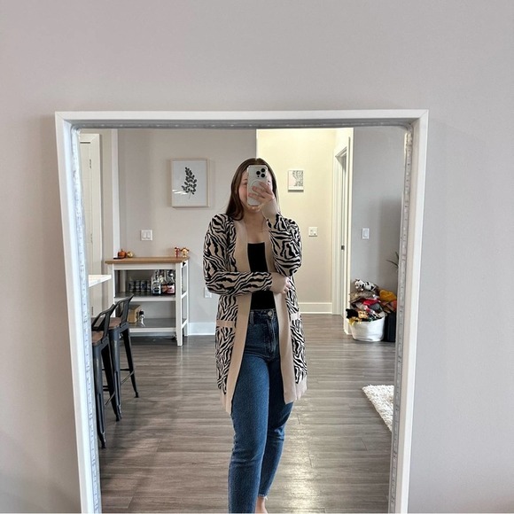 Guess Madam Zebra Printed Tan Thick Long Cardigan - Picture 14 of 16